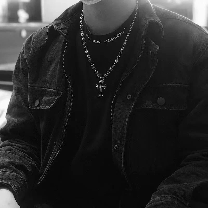 CH LOGO NECKLACE -9